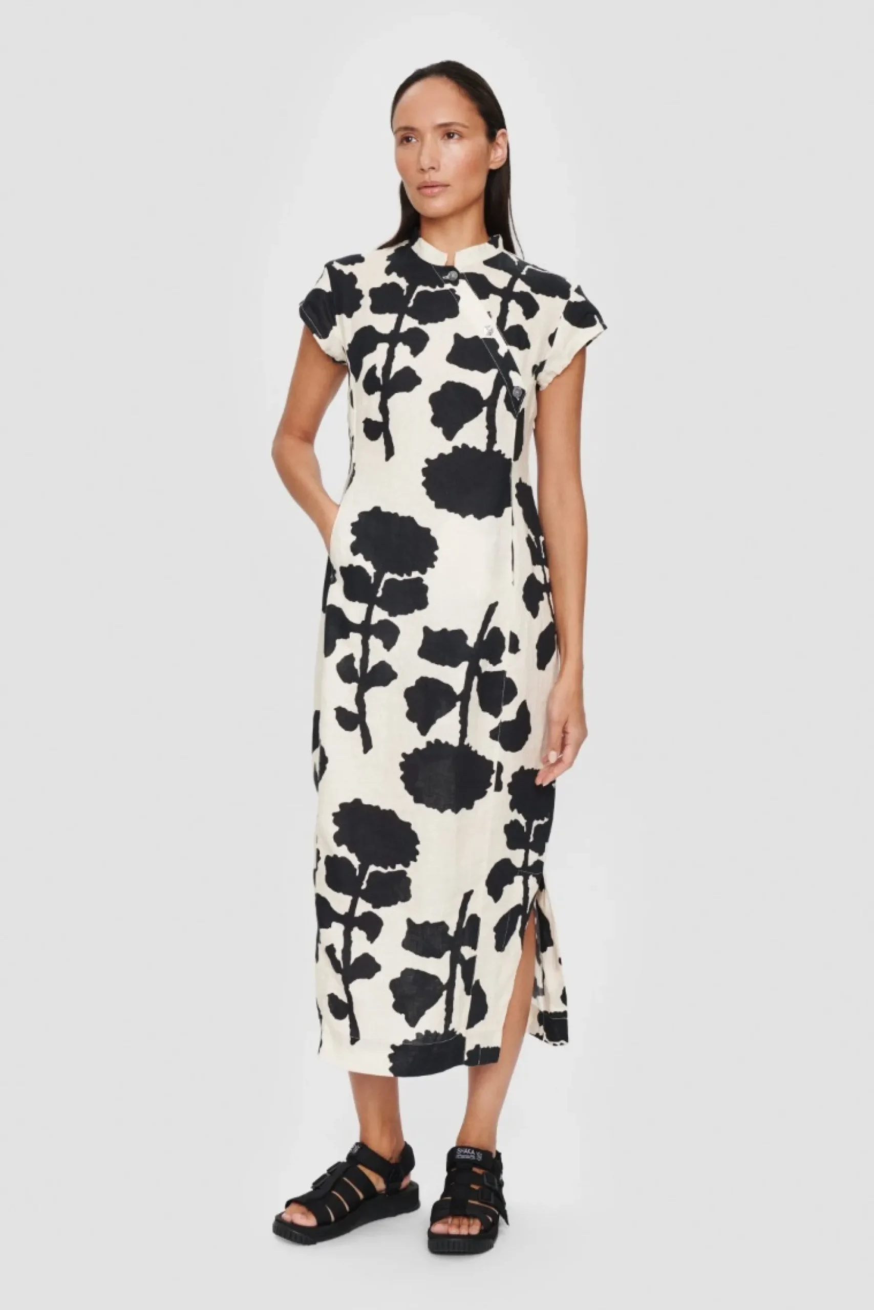 Peony & Waves Kortaermet Kjole-BITTE KAI RAND