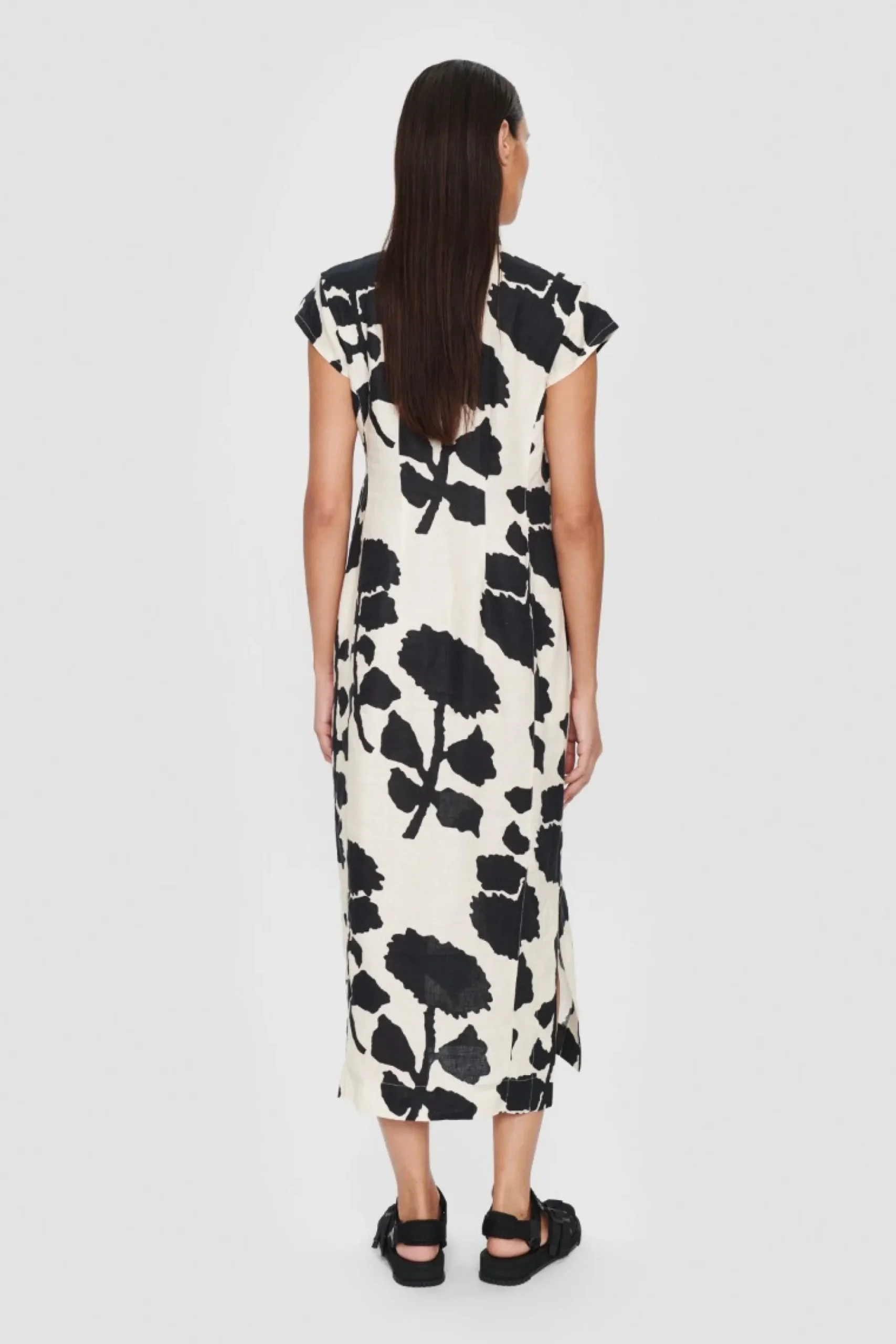 Peony & Waves Kortaermet Kjole-BITTE KAI RAND